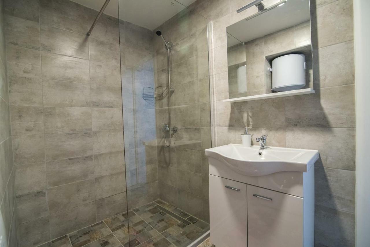 Love Apartments Мостар Номер фото